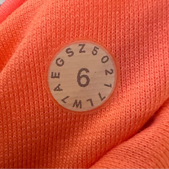 Lululemon Final Lap Short (2.5") Pop Orange Sz 6 - Picture 8 of 9